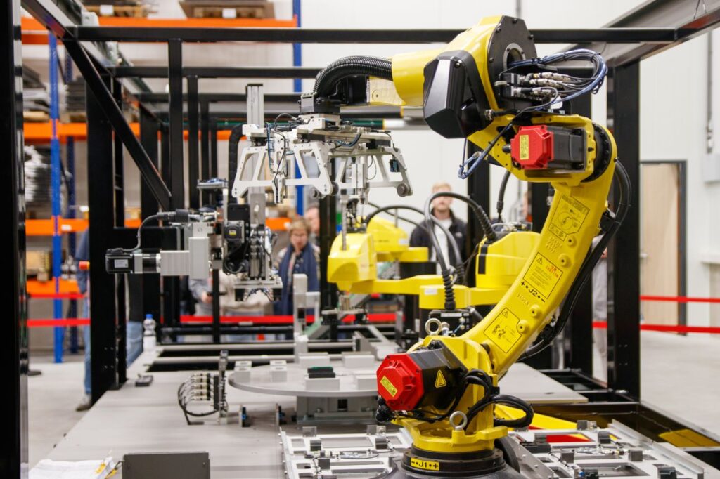 Industrial Robotics News 2026: Latest Trends in Manufacturing, Logistics & Automation industrial robotics news